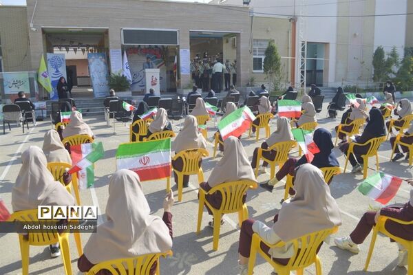 مراسم هفته پژوهش در دبیرستان شاهد شهیده سهام خیام بوشهر