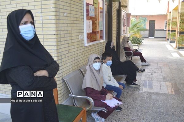 مراسم هفته پژوهش در دبیرستان شاهد شهیده سهام خیام بوشهر
