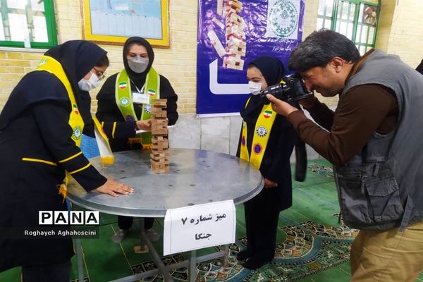 برگزاری مرحله ناحیه‌ای المپیاد بازی‌های فکری سرگرمی رویش در ناحیه 4 شیراز