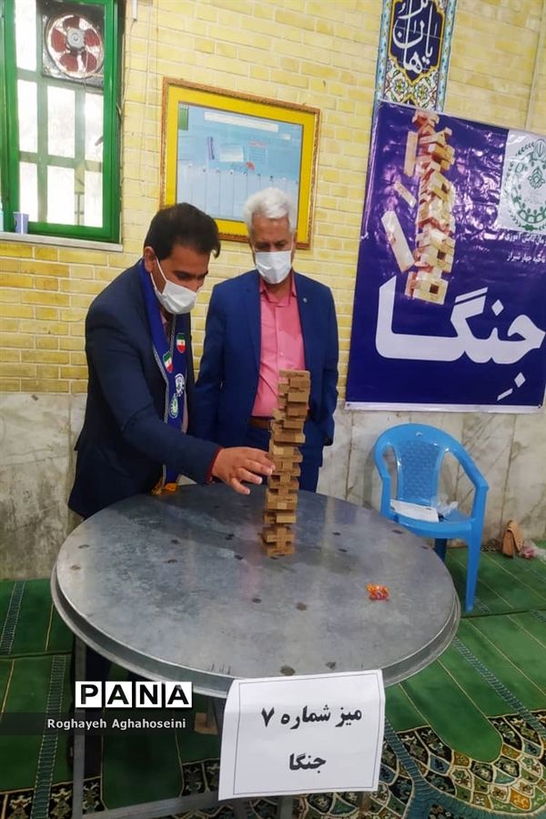 برگزاری مرحله ناحیه‌ای المپیاد بازی‌های فکری سرگرمی رویش در ناحیه 4 شیراز