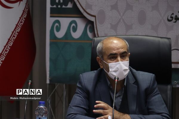 آیین تجلیل از پژوهشگران، فناوران و معلمان پژوهنده آموزش و پرورش آذربایجان شرقی