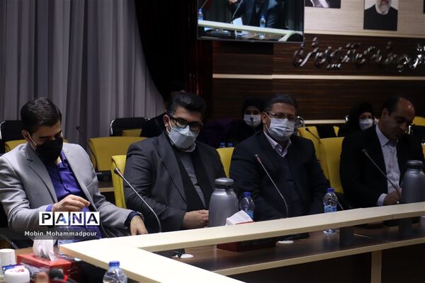 آیین تجلیل از پژوهشگران، فناوران و معلمان پژوهنده آموزش و پرورش آذربایجان شرقی