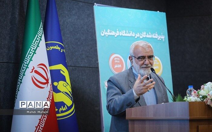 یکی از ماموریت‌های اصلی کمیته امداد امام خمینی (ره) توانمندسازی دانش‌آموزان است
