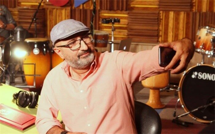 منصور ضابطیان «یلدای دو صفر» را اجرا می‌کند