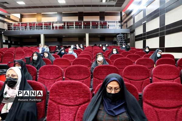 پیش اجلاسیه نماز در آموزش و پرورش شهریار