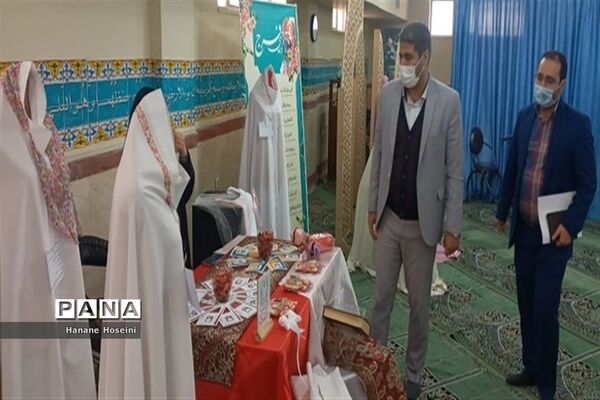 برپایی نمایشگاه چادر نماز و ملزومات جشن تکلیف در شهریار