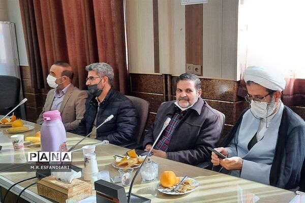 تقدیر از معاونان پرورشی ناحیه یک قم