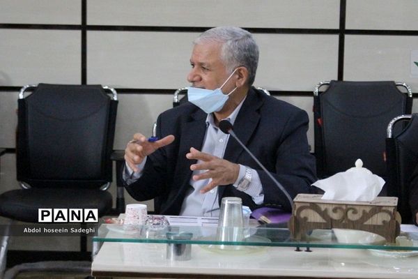 نشست روسای کانون‌های بازنشستگان شهرستان‌ها و مناطق استان بوشهر