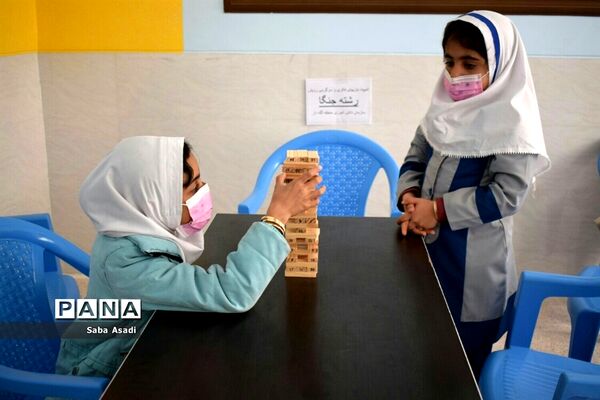 برگزاری مسابقات بازی‌های فکری سرگرمی رویش در شهر گله‌دار