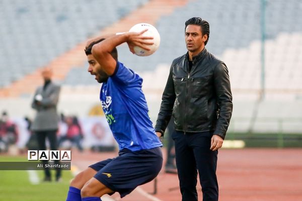 دیدار تیم های استقلال و سپاهان