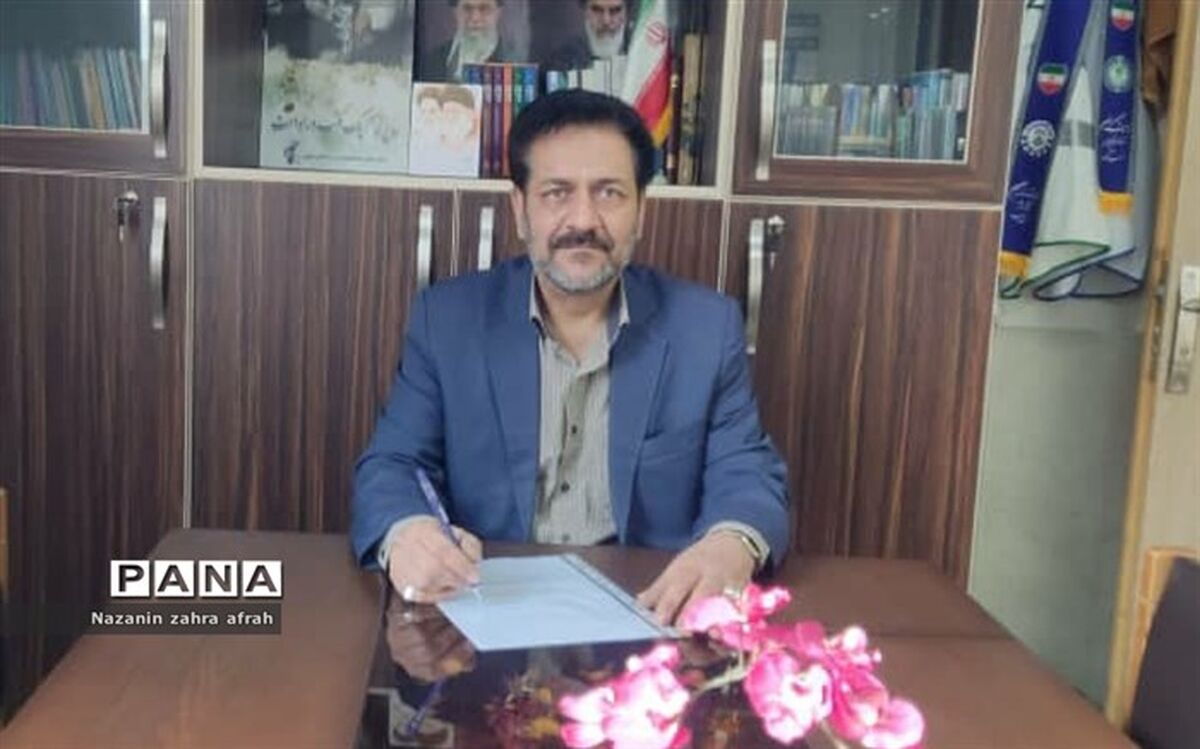 رقابت دانش‌آموزان رودهن در مرحله کشوری جشنواره پنجره‌های امید