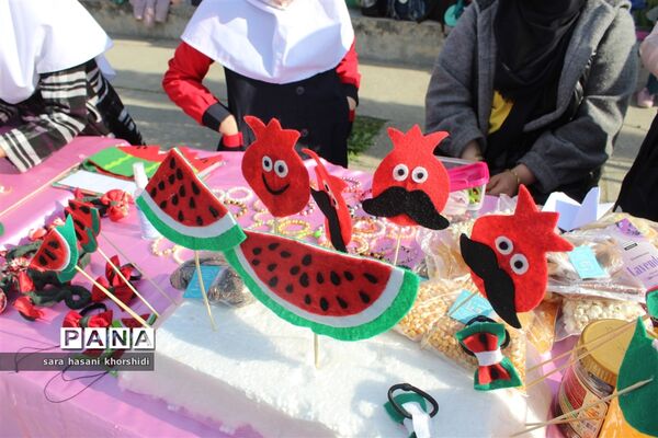 بازارچه صنایع دستی و غذاهای سنتی در دبستان تربیت گلوگاه