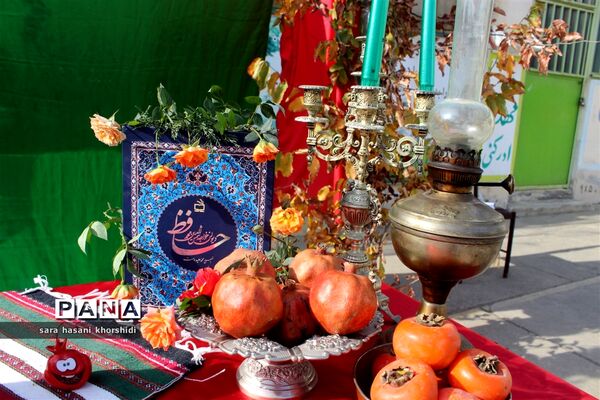 بازارچه صنایع دستی و غذاهای سنتی در دبستان تربیت گلوگاه