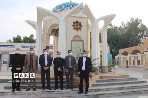 میثاق مسئولان نظام تعلیم و تربیت با شهدای گرانقدر در بوشهر