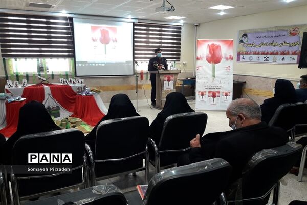 برگزاری یادواره لاله‌های روشن در ناحیه یک اهواز
