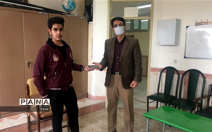 گوشی گرانقیمت توسط دانش آموز هنرستان شهید غفور رئیسی میانه به صاحبش برگشت