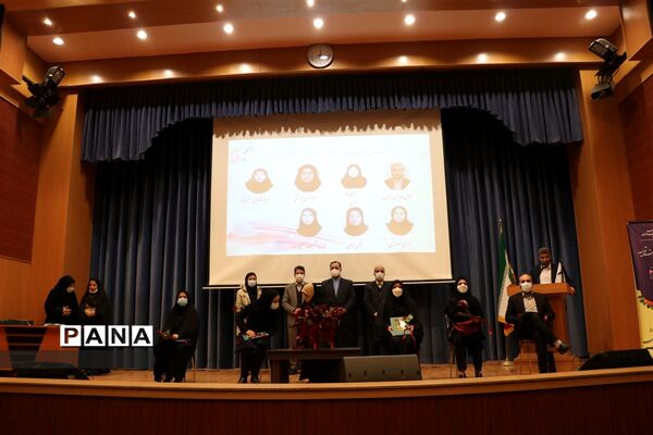 آیین تجلیل و تکریم معلمان و دانش‌آموزان پژوهشگرآموزش و پرورش ناحیه6 مشهد مقدس