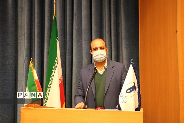 آیین تجلیل و تکریم معلمان و دانش‌آموزان پژوهشگرآموزش و پرورش ناحیه6 مشهد مقدس
