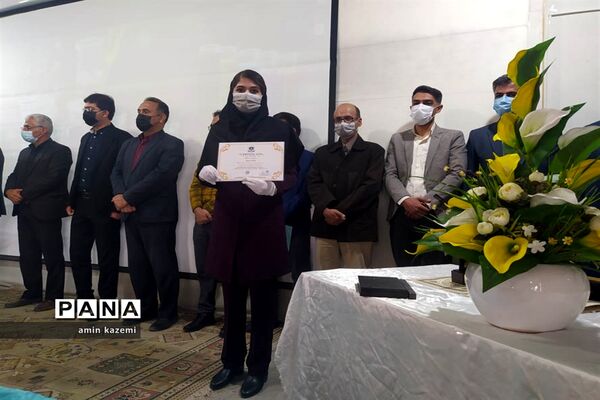 سومین دوره مسابقات سازه‌های ماکارونی و تجلیل از پژوهشگران برتر شهرستان داراب