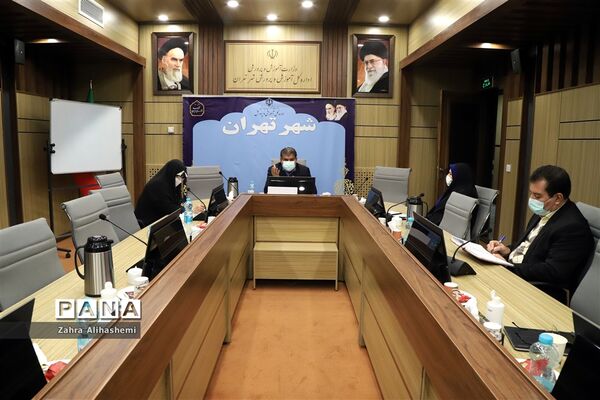 نشست هم‌اندیشی شناسایی آسیب‌های دوران کرونا