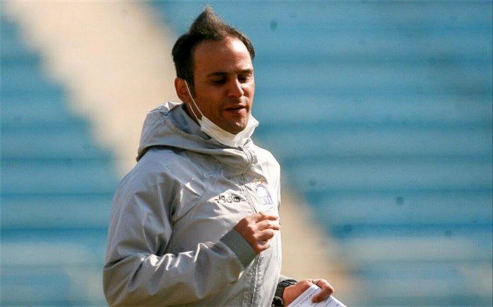 حمله آقای گل استقلال به پرسپولیسی‌ها: اجرای قانون به آنها فشار آورده است