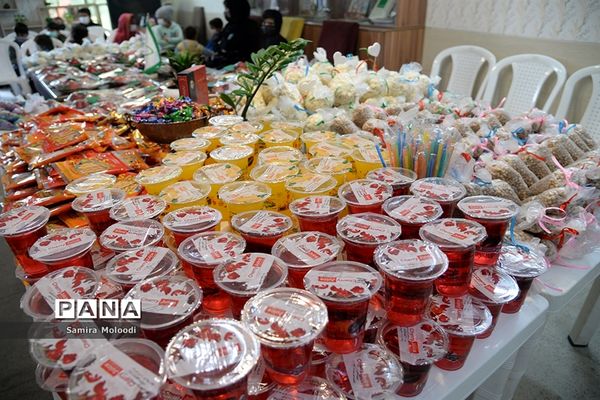 توزیع یک هزار بسته ویژه شب یلدا در مناطق محروم شهر شیراز