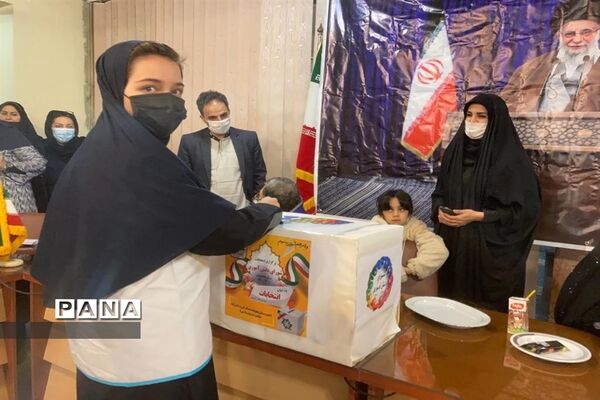 برگزاری انتخابات هیات رئیسه مجلس دانش‌آموزای منطقه 1