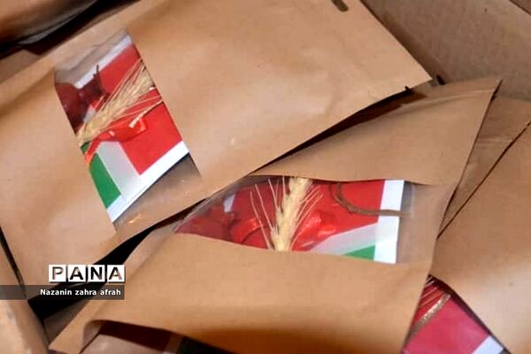 نمایشگاه نقاشی یک دقیقه بیشتر در دماوند