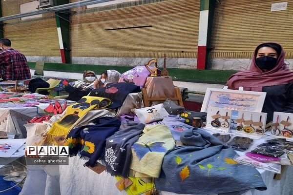 برگزاری نمایشگاه عرضه و فروش محصولات کارآفرینان شهرستان دماوند