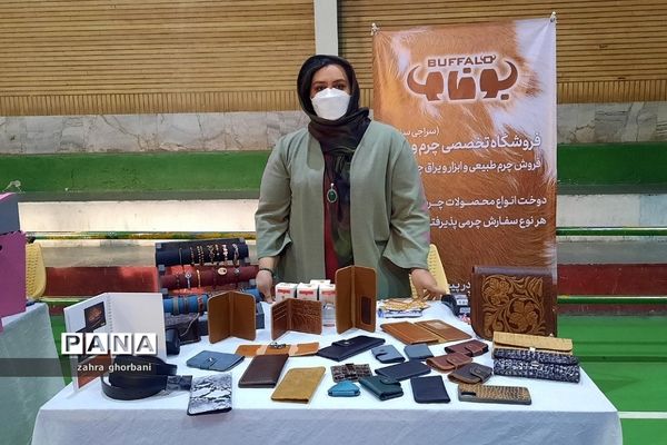 برگزاری نمایشگاه عرضه و فروش محصولات کارآفرینان شهرستان دماوند