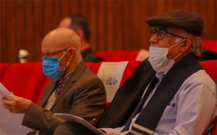 قصه‌گویی در آیین سنتی  به صورت نَقل نمایشی  است و شکل دیگری را  سراغ ندارم