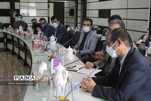 جلسه شورای معاونان  اداره‌کل آموزش و پرورش استان بوشهر