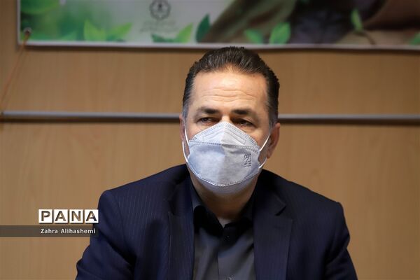 نشست تخصصی با منتخب مدیران مدارس منطقه ۹