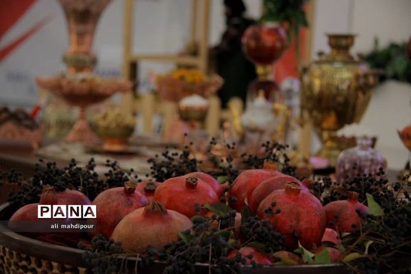 هیاهوی شهر در آستانه شب یلدا