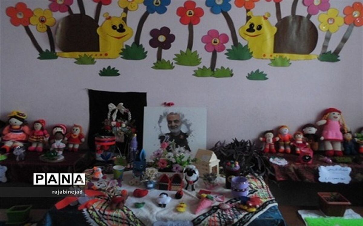 برپایی نمایشگاه دست سازه‌های دانش‌آموزان شهرستان دلفان به‌مناسبت شب یلدا/ فیلم