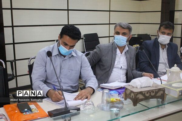 جلسه توجیهی طرح دانش‌آموز تراز انقلاب اسلامی استان بوشهر