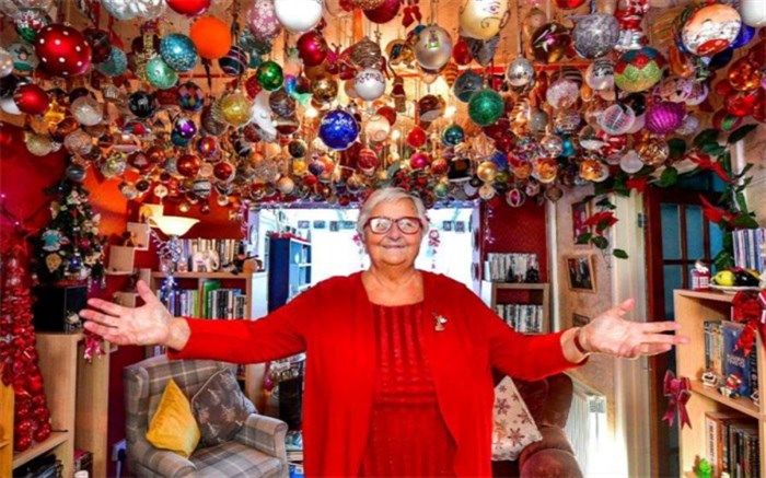 بیشترین تزئینات کریسمس متعلق به چه کسی است؟