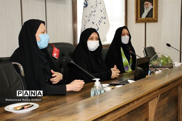 کارگاه آموزشی شورای دانش‌آموزی ناحیه ۳ مشهد مقدس