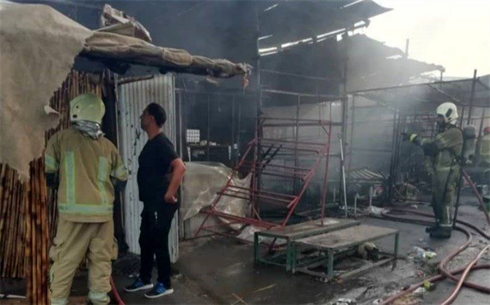 حریق در بازار گل محلاتی؛ 2 نفر فوت شدند