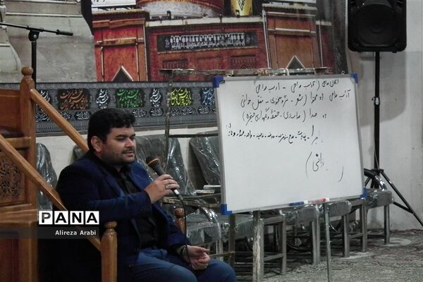 برگزاری دویست چهلمین جلسه انجمن مداحان کاشمر در حسینیه قمر بنی هاشم