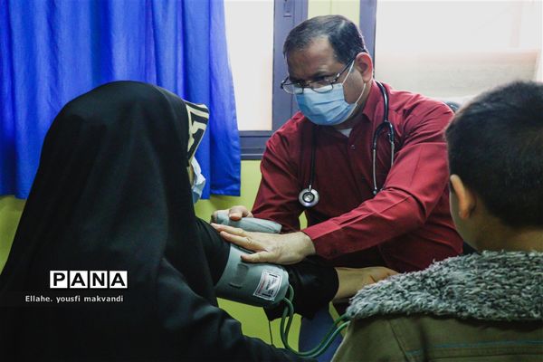 ویزیت رایگان بیماران در شهرستان امیدیه