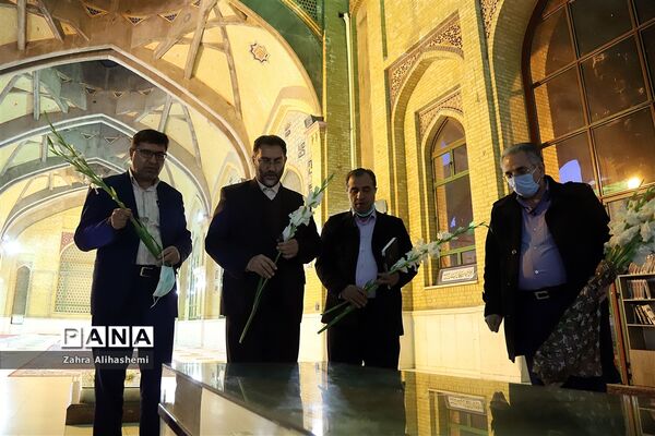 تجدید میثاق کریمیان با آرمان‌های امام راحل و شهدای انقلاب اسلامی