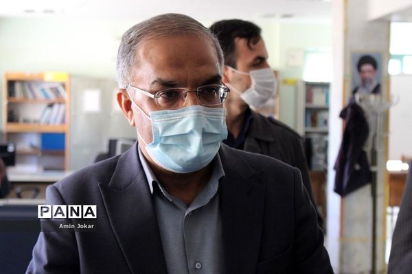 باز دید مدیرکل آموزش و پرورش فارس از حوزه های داخلی این اداره در اولین روز کاری