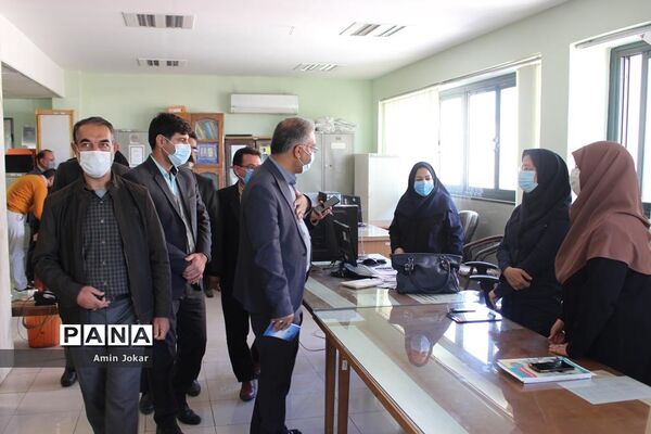 باز دید مدیرکل آموزش و پرورش فارس از حوزه های داخلی این اداره در اولین روز کاری