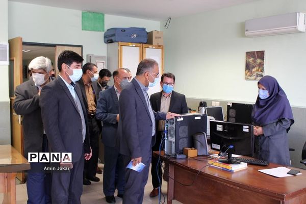 باز دید مدیرکل آموزش و پرورش فارس از حوزه های داخلی این اداره در اولین روز کاری