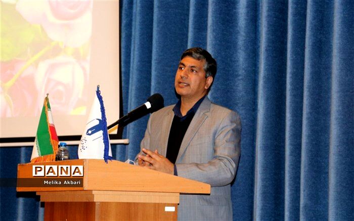 مسابقات فرهنگی و هنری برآیند تمامی فعالیت‌های دانش‌آموزان در مدارس است