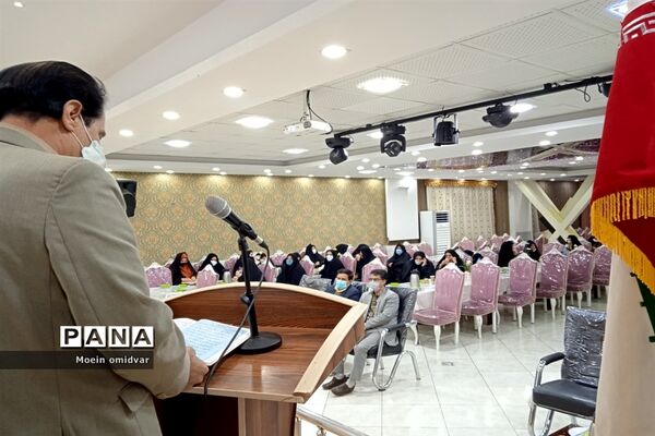 نشست هم‌اندیشی معاونان آموزشی اجرایی و فناوری متوسطه اول