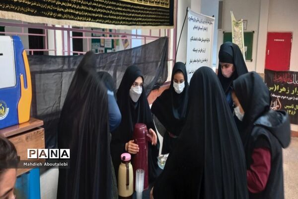 ایستگاه صلواتی در دبیرستان حنانه شهرستان رباط کریم