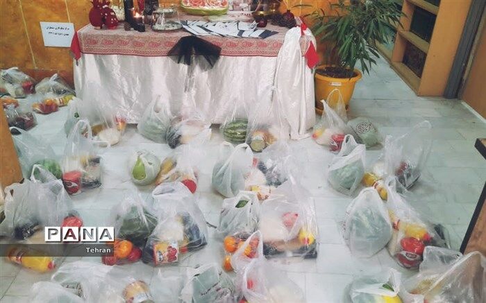 بسته‌های ارزاق در قالب پویش مؤمنانه، توسط خیریه منتظران منطقه ۱۴، به مستمندان اهدا شد