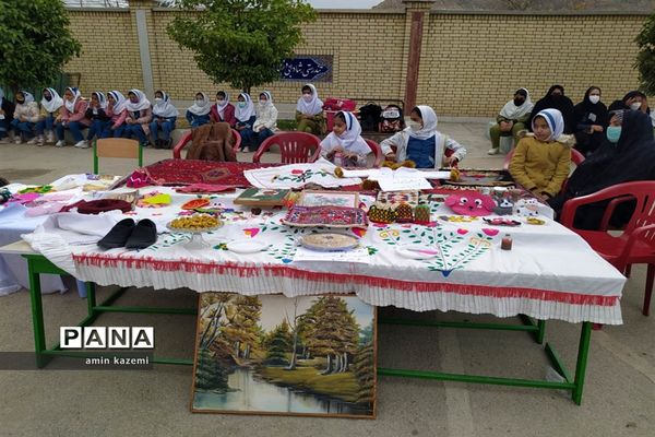 برنامه بوم دبستان نرجس خاتون رستاق از بخش‌های شهرستان داراب